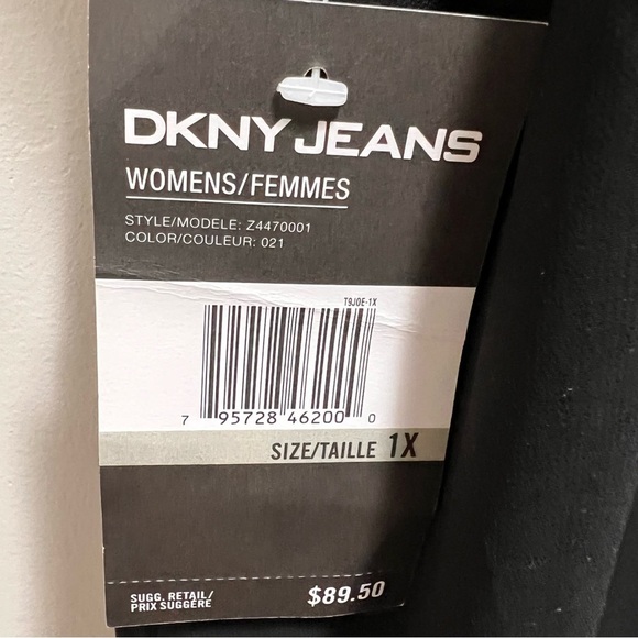 DKNY Jeans Black Flowy Vneck Semi Sheer Blouse Size 1x NWT - Picture 8 of 9
